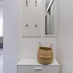 Foz - West Shore Retreat Apartment *