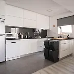 Foz - West Shore Retreat Apartment