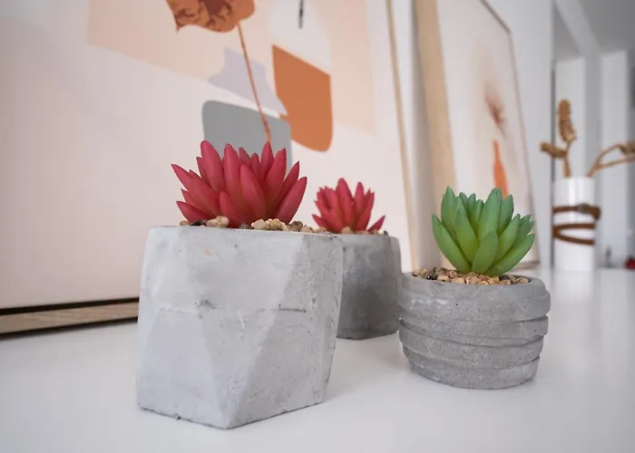 Foz - West Shore Retreat *